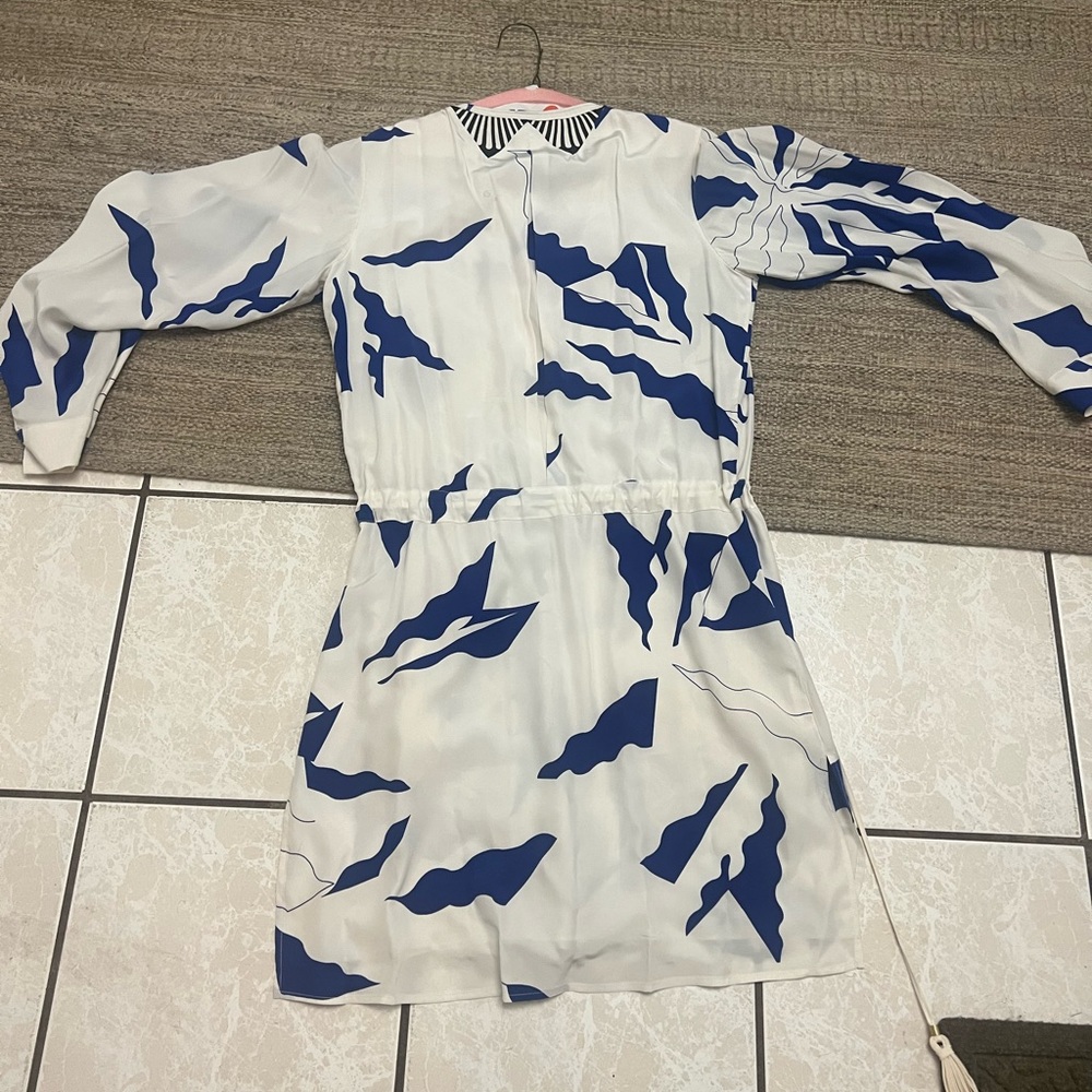 Beautiful silky smooth feel dress from Diane von furstenberg